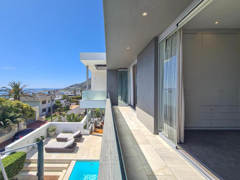 To Let 3 Bedroom Property for Rent in Camps Bay Western Cape